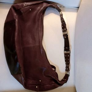 Gorgeous Kenneth Cole reaction Brown Leather bag.